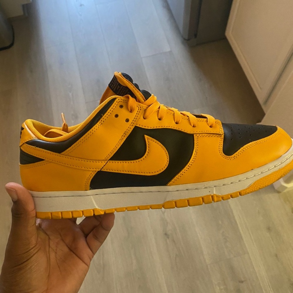 Nike Dunk Low Championship Goldenrod